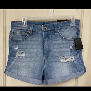Women’s summer / spring shorts ; super cute high waisted ; NWT